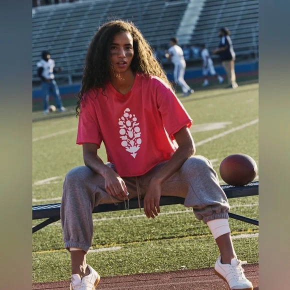 Free People Inspire Buti Logo - Picture 3 of 8